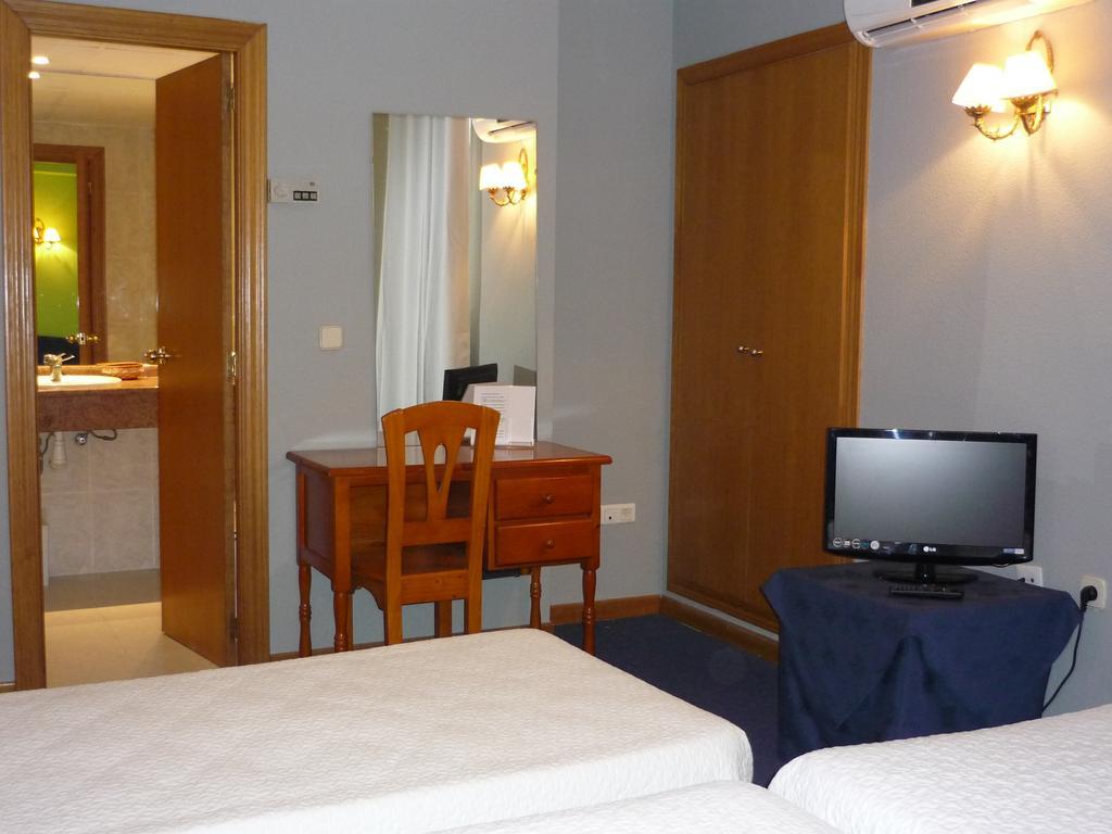Hotel Reconquista Alzira Pokoj fotografie